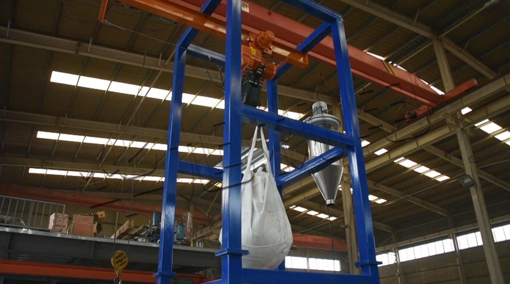 吨包拆包机-华旭机电厂区试机视频